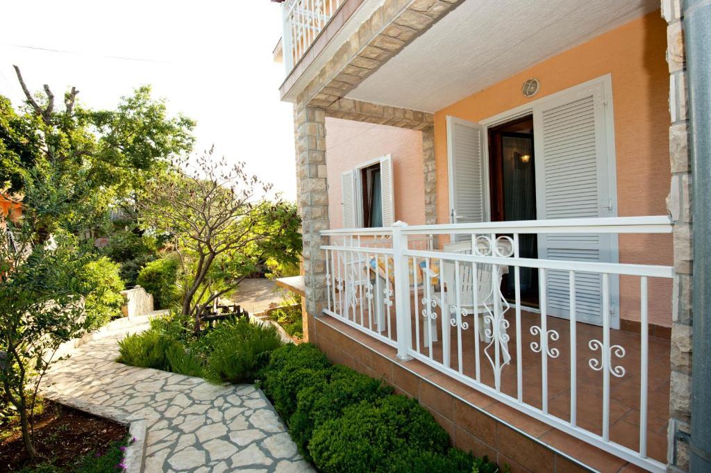 Apartments&Rooms Njivice Kamer foto