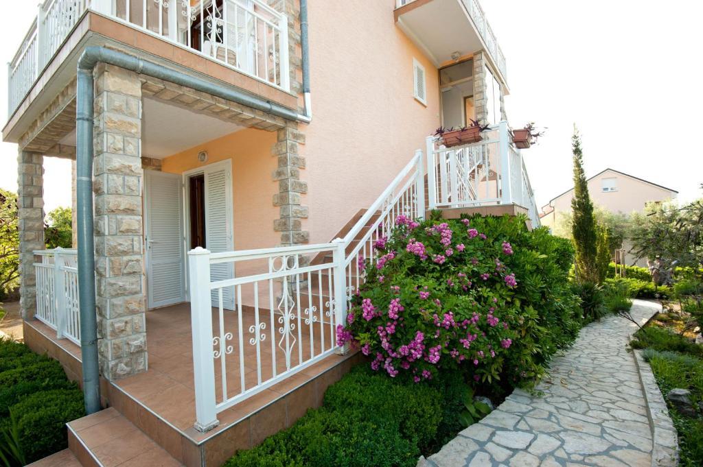 Apartments&Rooms Njivice Kamer foto